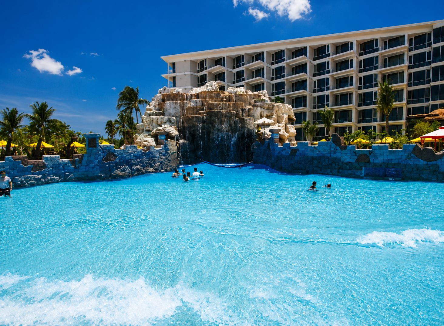 Splash Beach Resort 13